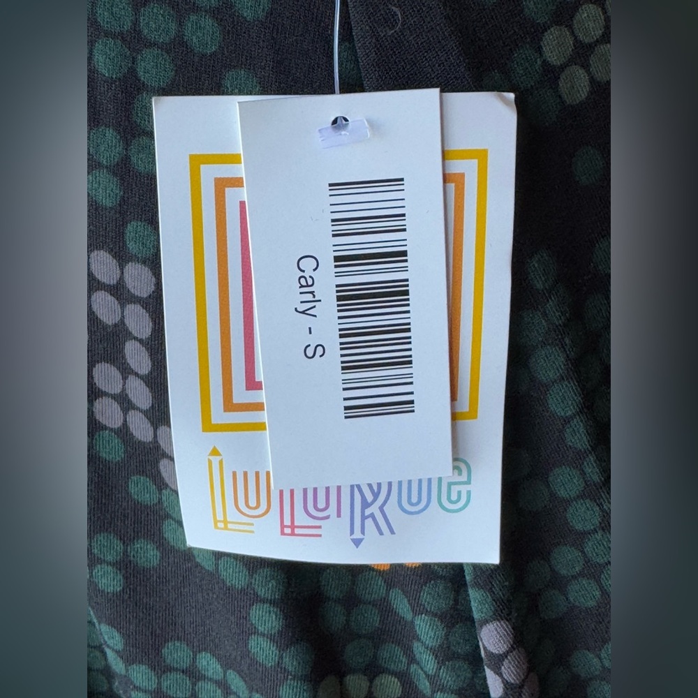 LulaRoe carly fun print dress size small NWT - Picture 3 of 5